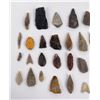 Image 2 : Collection of Ancient Indian Arrowhead Points #3