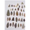 Image 2 : Collection of Ancient Indian Arrowhead Points #5