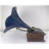 Image 1 : Standard Talking Machine Phonograph Style X