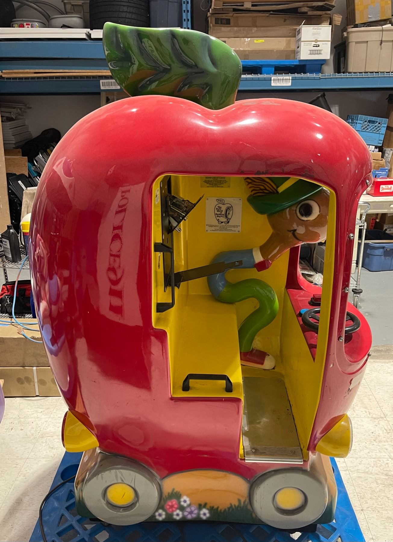 The Busy World of Richard Scarry Kiddie Ride (Working)