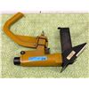 Image 1 : Bostitch Floor Nailer