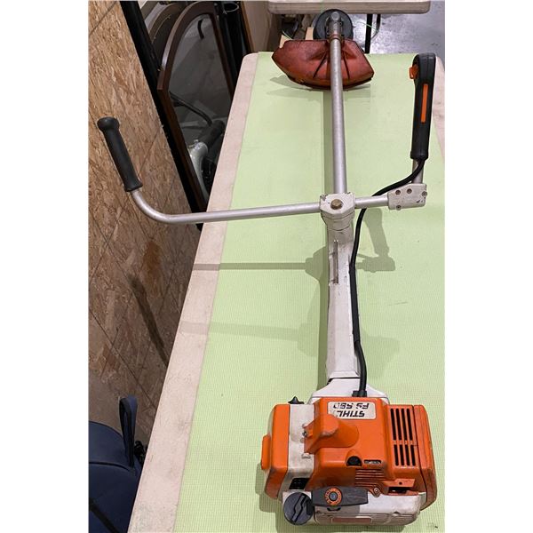 Stihl FS 550 Weed Wacker (Running)
