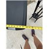 Image 14 : METAL COAT RACK AND STEP OPEN TRASH CAN