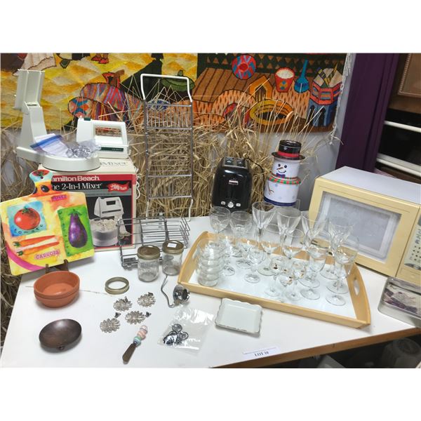 Hamilton Beach 2 in 1 Mixer, Assorted Glassware, Toaster, Charcuterie Board, Serving Platter, Decora