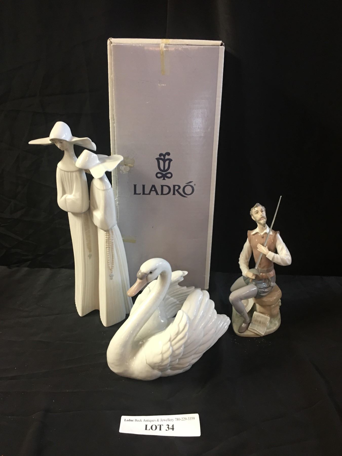 3 Lladro Figurines Swan, Shakespeare & Nuns