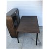 Image 6 : Vintage Curio Cabinet, & Solid Wood Expandable Table (No insert)
