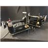 Image 1 : 2 Antique Singer Sewing Machines