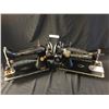 Image 4 : 2 Antique Singer Sewing Machines