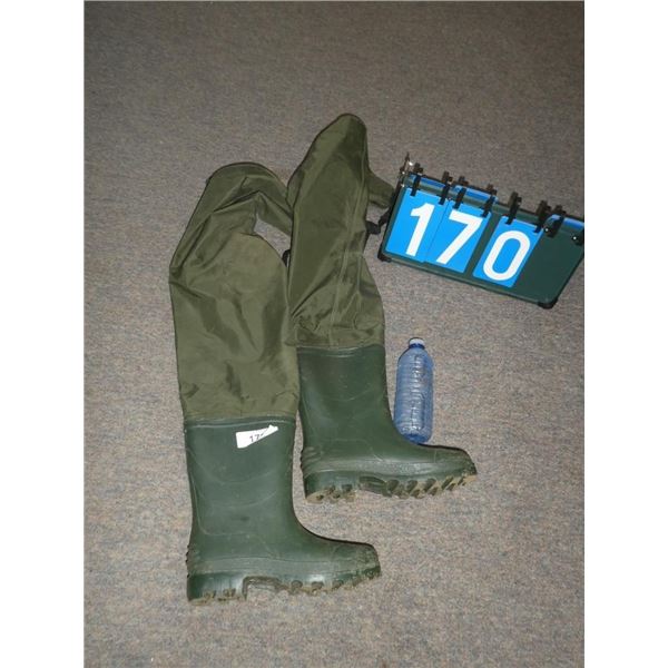 Size 8 Hip waders