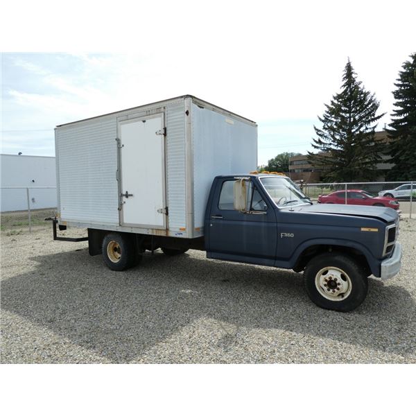 1983 Ford F350 Cube Van With Only 560489 Km