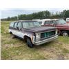 Image 2 : 1977 Chev Suburban 2 wheel drive, 400 small block, automatic