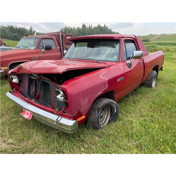 1990 Dodge 1/2 ton short box, 2 wheel drive, 360 automatic , Has a reserve.