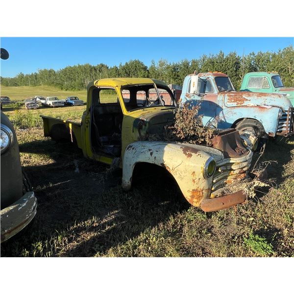 1951 Chevy short box, 5 window