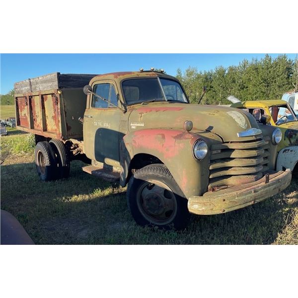 1951 chevy, 1700, maple leaf army truck,