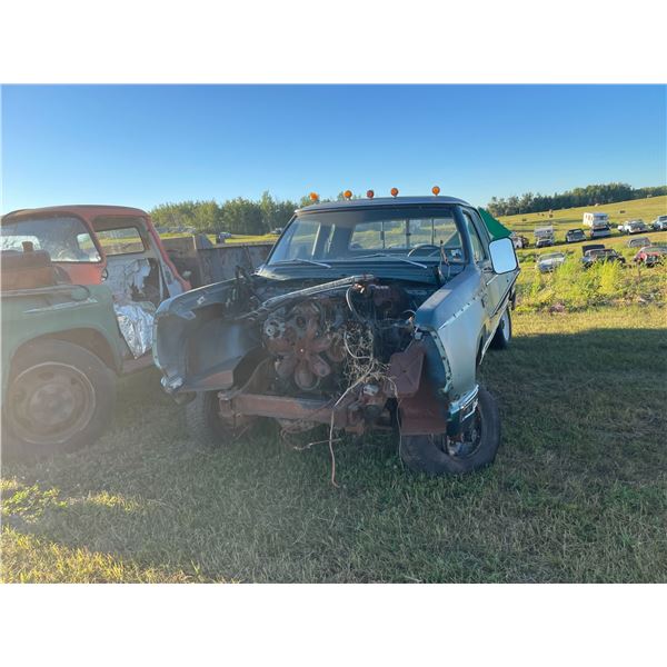 1979 1/4 ton, power wagon 4 x 4 , 360 automatic