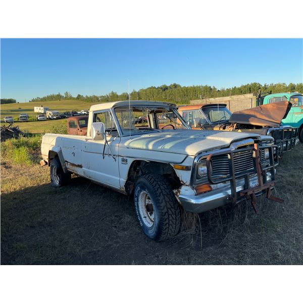 1977 Jeep J10, 4 x 4 , 260 automatic