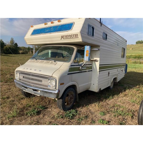 1978 Dodge sportsman motor home, has a reserve