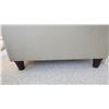 Image 4 : Loveseat couch - 66W 34D