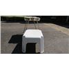Image 2 : Vintage footstool + plastic step stool