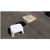 Image 3 : Vintage footstool + plastic step stool