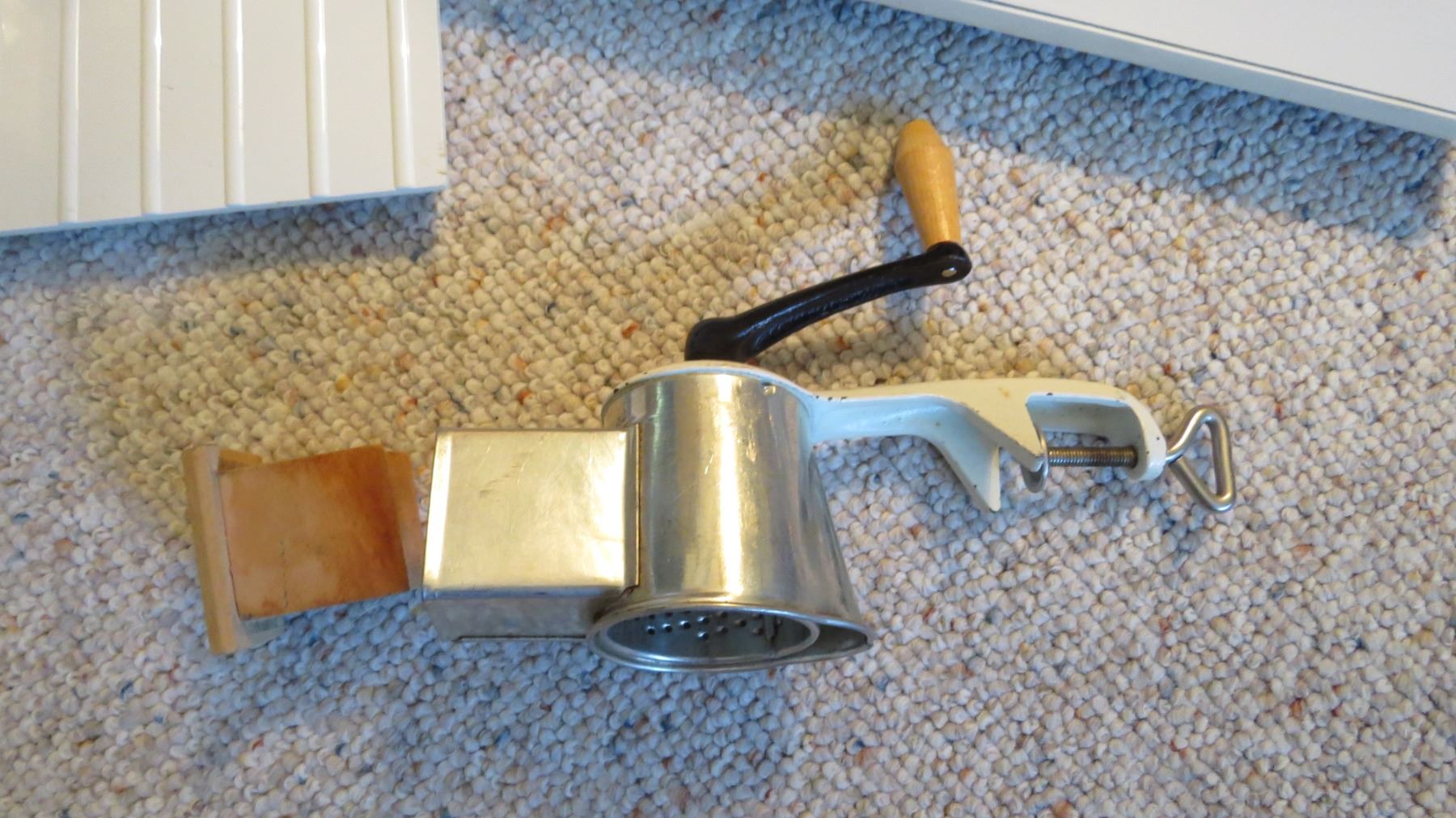 Porkert meat grinder, cheese/spice grinder + hand crank meat slicer