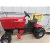 Image 2 : Ertl Pedal Tractor