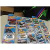 Image 2 : 32 Hot Wheels in Packages