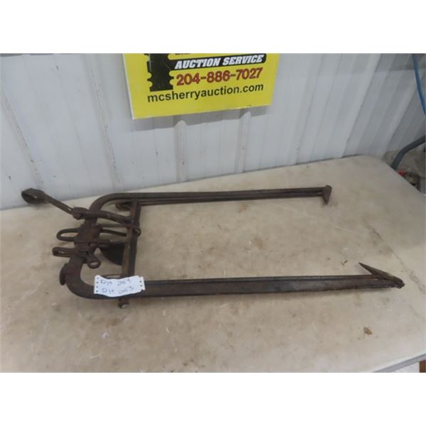 Hayloft Loose Hay Lift