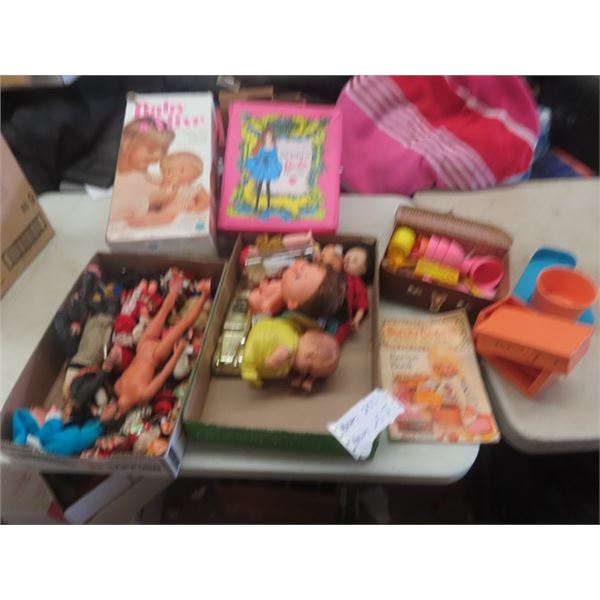 Dolls, Baby Alive, Barbie Mattel 1968 Case plus more