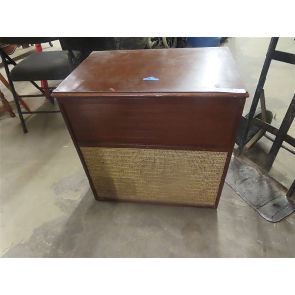 Cabinet Radio Record Player - NOT Working