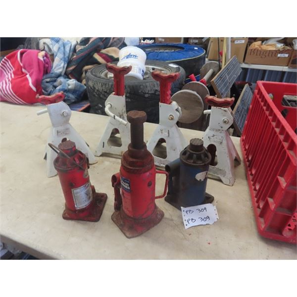 4 Stabilizing Jacks, 3 Hydraulic Bottle Jacks