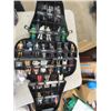 Image 1 : 30 Star Wars Figurines with Darth Vader Carry Case & Paper Insert