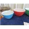 Image 2 : Set of 4 Pyrex Mixing Bowls - 4 Colors