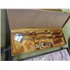 Image 3 : 3 Carving Sets, Silverware, Candle Holder, Cream + Sugar Pairs, Trays