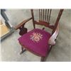 Image 4 : Rocking Chair with Petti Point Seat