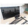 Image 1 : Samsung 41" Flatscreen TV with Remote & Manual