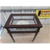 Image 2 : End Table Show Case 20" x 18" x 13"