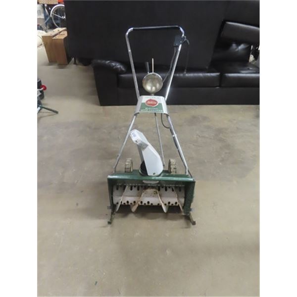 Sunbeam Deluxe 18 Electric Snowblower - Works