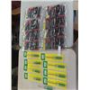 Image 1 : 8 New Packs of Blades, Cutters & 8 New Green Handled Robertson Screwdrivers