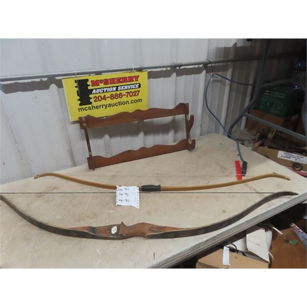 2 Bows & Open Gun Rack