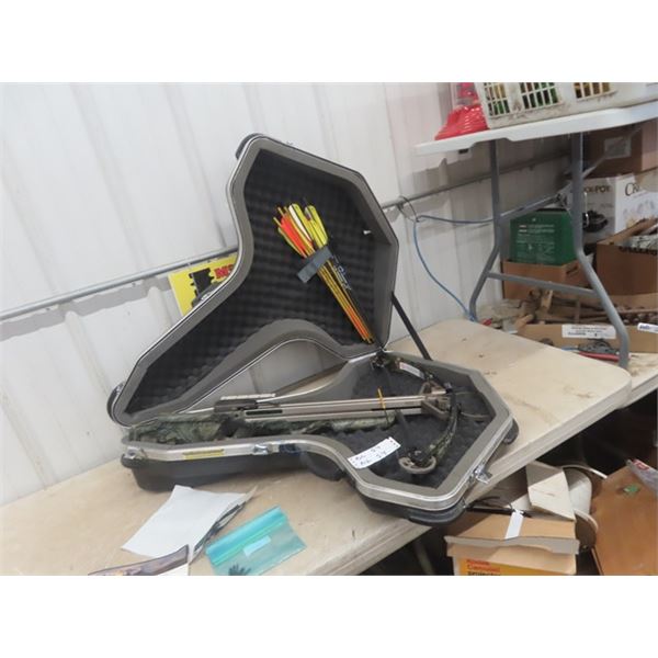 Hurtur Hunter X5 Crossbow with Arrows & Hard Case - Used Very Little