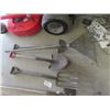 Image 2 : 7 Hand Yard Tools ; Shovel, Rakes, Edger, Fork