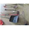 Image 3 : 7 Hand Yard Tools ; Shovel, Rakes, Edger, Fork