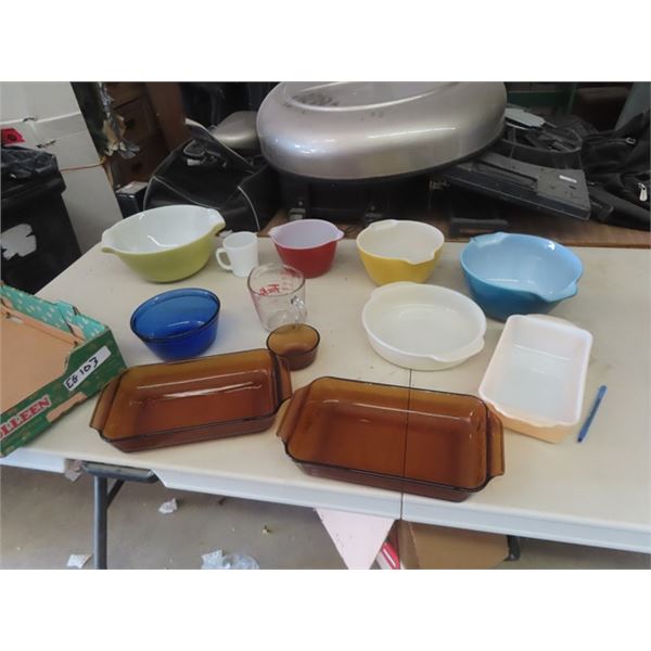 Pyrex + Fire King Mixing Bowls, Casserole Dishes plus more