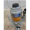 Image 2 : (2) 20 Ton Low Profile Hydraulic Bottle Jacks