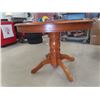 Image 2 : Oak Pedestal Table 30" x 42"
