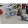 Image 3 : Salt + Pepper, Tea Set, Delphite, Stein, Ornaments Plus more