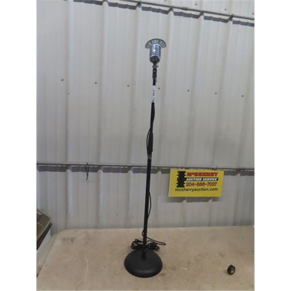 Uni Dynamic Satrawal BLue Interior Lined Mic with Heavy Stand & On The Air Sign