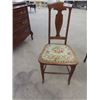 Image 1 : Oak Peti Point Seat Chair