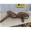 Image 1 : 2 Metal Implement Seats